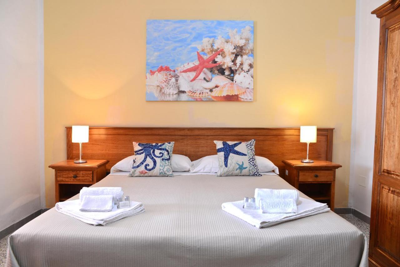 Coral B&B 切萨雷奥港 外观 照片